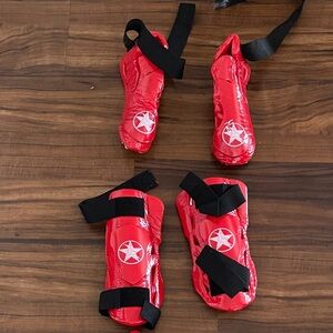 CMS brand  Set of red martial arts protective gear:foot pads and shin guards